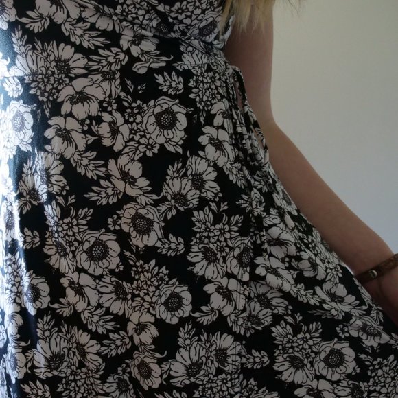 Womens Size M Floral Spring Midi Wrap Dress - Picture 4 of 10